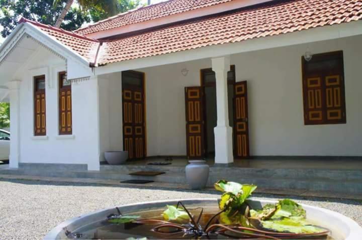 Villa Palm Breeze Polhena Ngoại thất bức ảnh